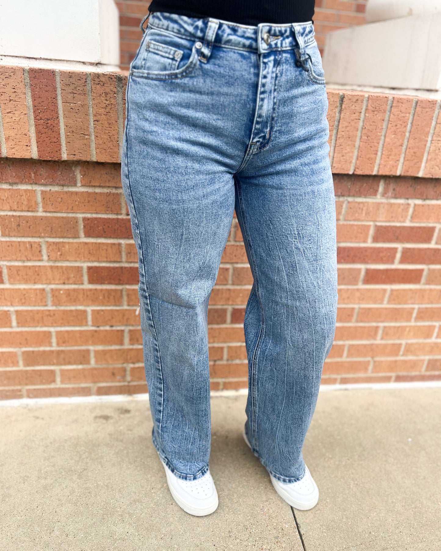 Medium Washed Wide Leg Jeans